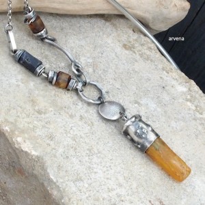 Bursztyn,szafir - naszyjnik 01