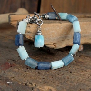 Niebieska  % -  bransoletka 01