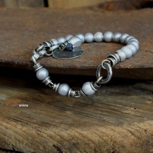 Perły w szarości - bransoletka 014